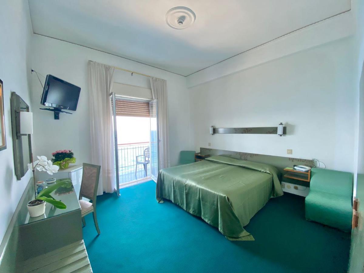 Hotel Kennedy SantʼAlessio Siculo Εξωτερικό φωτογραφία